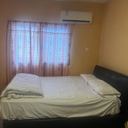Debora Guest House Freetown Exterior foto