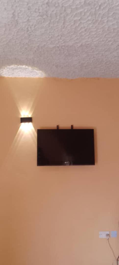 Debora Guest House Freetown Exterior foto