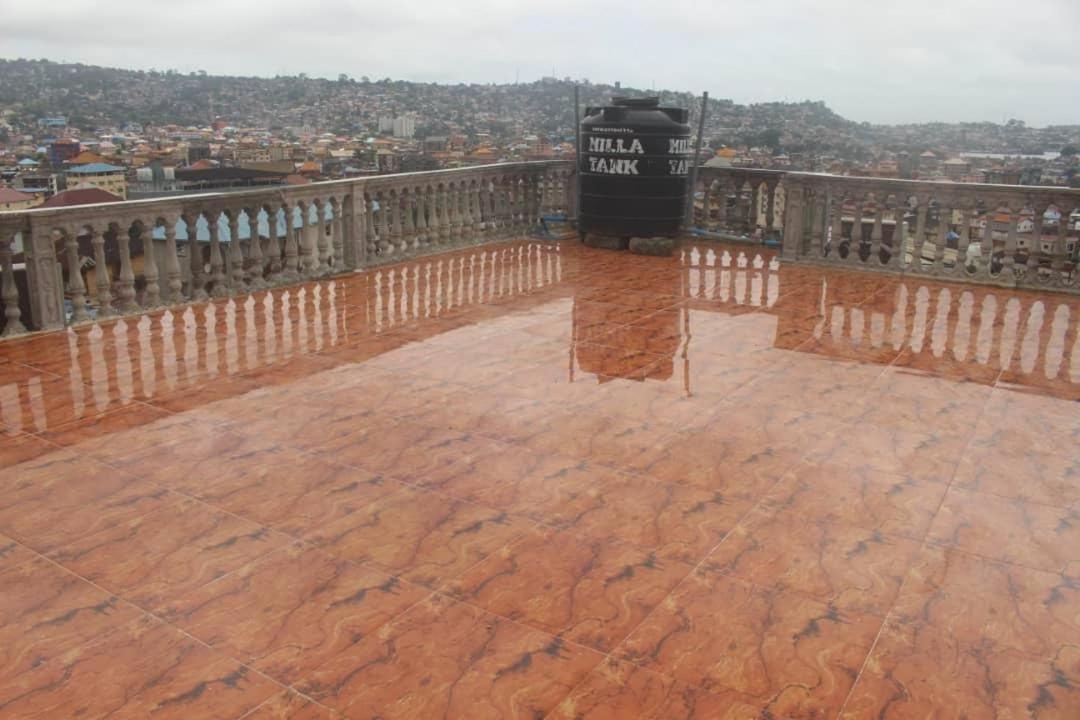 Debora Guest House Freetown Exterior foto